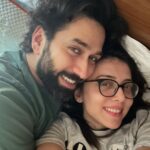 Jankee Parekh Instagram - Dear Dadda, I miss you calling me ‘ who’s my Bouy’ I miss waking up to you singing ‘Sunrise sunrise', every morning ☀️ I miss all the ‘peekaboos’ Although you do all of this on video calls every single day, I still miss your touch and your squishy hugs. Can't wait to be in your arms when you are back dadda❣️🤗 P.S - I have just learnt how to give a kiss to mumma and hoping to give you one, very soon as well! Love and virtual wet kisses from, Your favourite son 👶 @nakuulmehta X @babysufim #parenthood #sufiandmaa #daddasboy