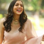 Jankee Parekh Instagram - Happiest in a saree✨ Outfit - @muksweta Jewellery - @gbs_gehna PR - @dinky_nirh