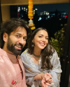 Jankee Parekh Instagram - Kaju Katli or Motichoor ladoo? #HappyDiwali