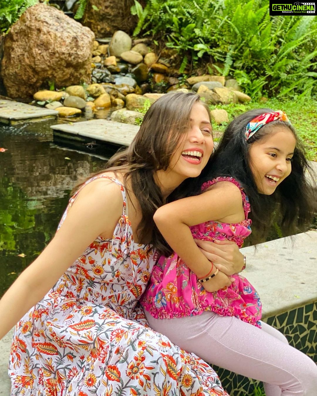 Jankee Parekh Instagram - My Dearest Ayrra, I know you are going to be all great things when you grow up but my only wish for you on this milestone year is that I hope your kindness, compassion and love for people only keeps growing with each passing year & may you never lose that twinkle in your eyes ⭐️ You are our shining star 💫 Always believe in the beauty of your dreams and follow your heart. Maami, Maama & Sufi have got your back, forever! Love you so much my little girl😍 #happy10thbirthday