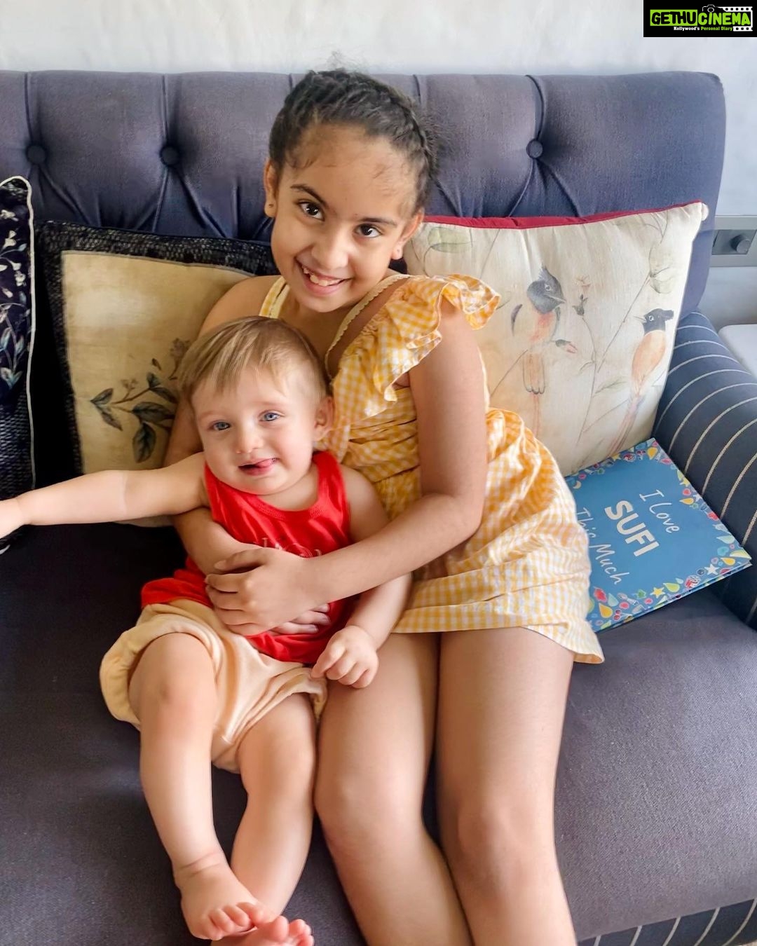 Jankee Parekh Instagram - My Dearest Ayrra, I know you are going to be all great things when you grow up but my only wish for you on this milestone year is that I hope your kindness, compassion and love for people only keeps growing with each passing year & may you never lose that twinkle in your eyes ⭐️ You are our shining star 💫 Always believe in the beauty of your dreams and follow your heart. Maami, Maama & Sufi have got your back, forever! Love you so much my little girl😍 #happy10thbirthday