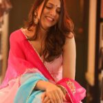 Jankee Parekh Instagram - हर दिन दिवाली ✨✨✨✨ 📸 @ayushdas X @strangesadhu 👗 @aachho ❣️ @dinky_nirh 💄@makeupbyvaish