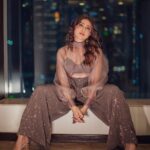Jankee Parekh Instagram - I feel GOOD .. I feel GREAT🌟🌟🌟 Photo @horilhumad Outfit @amritasaluja01 Hair @hairbysharda Makeup @zaid_ars92 Accessories @noor_jewelsofnow #firstgigof2023 #JOY #showtime