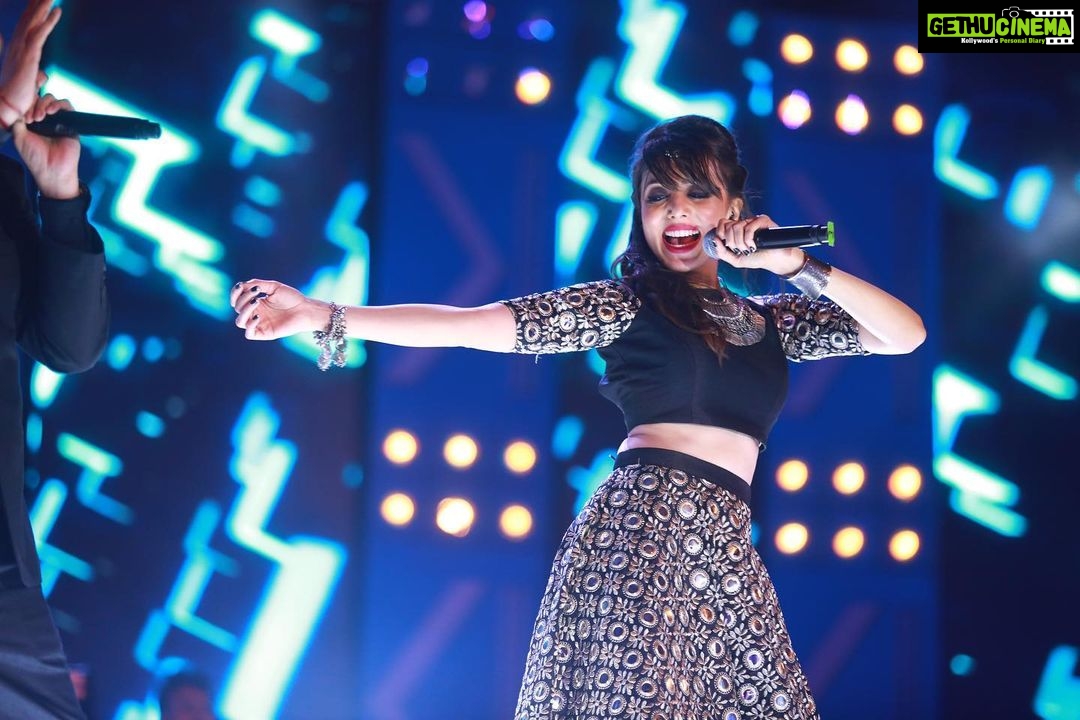 Jankee Parekh Instagram - It’s been 20 months since I have faced an audience and as excited as I am to get back to gigging and travelling, I feel different! A mix of so many emotions. A bit nervous, excited but anxious. Have I forgotten how it is to be on stage? Will I get thrown off or will I feel at peace when I take that first step? What will be the first song I sing? What if my voice cracks? Will I still feel the same confidence holding a mike? What if….What if… I have so many thoughts running through my mind all the time. And then comes these other thoughts about Sufi. What will Sufi be doing while I am on stage? Will I be thinking about his sleep time or his milk time while I sing to a beautiful couple about to get married? Will he miss his mumma? Will my nanny be able to manage him on her own in the hotel room in a different city while I am performing? Will Dadda be able to take a day off from work to help me do this? Will… Why... How… When… So many questions ?!?! But I know that I need to take THAT FIRST STEP. ‘Cause what I miss is way deeper than my fears. I miss the red eye flights with my bandmates, the last minute packing before I leave from home, the continuous banter with all my boys through our travel, the excitement of performing a new mashup for a show, the chaos and the confusion at hotel check-ins, the band members cribbing about the sound on stage all the time, getting back to the hotel room after a performance and dissecting the entire act over a spread of delicious food, ordering gulab jamuns for dessert..I miss it all.. I miss ‘Jankee & friends’ (that’s the name of my band for all those who are new to my page) And what I miss the most is that adrenaline rush I feel when the lights come on and the whole crowd is waiting for me to croon a melody! I feel powerful and I want to feel that once again! P. S - Whilst I long to get back to work, I am not sure how that would be make me feel as a mother of a 7 month old. Would I be giving less of myself to Sufi to reclaim the person I was before his birth. I am pretty sure I am not the only parent to feel these emotions. Do you feel the same and how do you deal with them? #SufiandMaa #motherhooddiaries