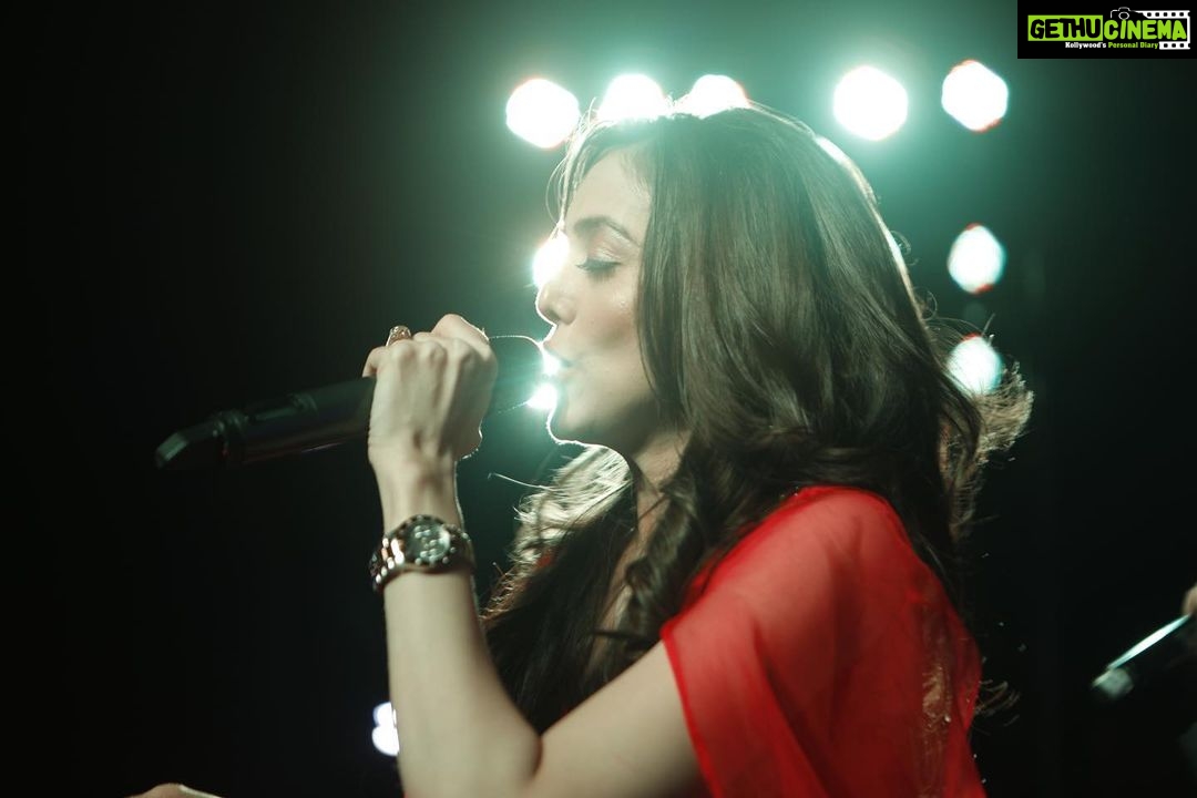 Jankee Parekh Instagram - It’s been 20 months since I have faced an audience and as excited as I am to get back to gigging and travelling, I feel different! A mix of so many emotions. A bit nervous, excited but anxious. Have I forgotten how it is to be on stage? Will I get thrown off or will I feel at peace when I take that first step? What will be the first song I sing? What if my voice cracks? Will I still feel the same confidence holding a mike? What if….What if… I have so many thoughts running through my mind all the time. And then comes these other thoughts about Sufi. What will Sufi be doing while I am on stage? Will I be thinking about his sleep time or his milk time while I sing to a beautiful couple about to get married? Will he miss his mumma? Will my nanny be able to manage him on her own in the hotel room in a different city while I am performing? Will Dadda be able to take a day off from work to help me do this? Will… Why... How… When… So many questions ?!?! But I know that I need to take THAT FIRST STEP. ‘Cause what I miss is way deeper than my fears. I miss the red eye flights with my bandmates, the last minute packing before I leave from home, the continuous banter with all my boys through our travel, the excitement of performing a new mashup for a show, the chaos and the confusion at hotel check-ins, the band members cribbing about the sound on stage all the time, getting back to the hotel room after a performance and dissecting the entire act over a spread of delicious food, ordering gulab jamuns for dessert..I miss it all.. I miss ‘Jankee & friends’ (that’s the name of my band for all those who are new to my page) And what I miss the most is that adrenaline rush I feel when the lights come on and the whole crowd is waiting for me to croon a melody! I feel powerful and I want to feel that once again! P. S - Whilst I long to get back to work, I am not sure how that would be make me feel as a mother of a 7 month old. Would I be giving less of myself to Sufi to reclaim the person I was before his birth. I am pretty sure I am not the only parent to feel these emotions. Do you feel the same and how do you deal with them? #SufiandMaa #motherhooddiaries