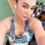 Jasleen Matharu Instagram - 💯💯 @roarfitness.in Roarfitness.in