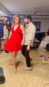 Jasleen Matharu Instagram - Don't touch me Soneyaa 😍😝 @ankitkhera_official 🤫 #bollywood #bollywoodsongs #bipasabasu #yrf #hotdance #couple #romanticcouple #shahrukhkhan Mumbai, Maharashtra