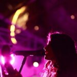 Jasleen Royal Instagram - Every song has its own destiny. Kho Gaye and Nit Nit took 2 years plus to reach its listeners, din shagna took 4 :) all these songs had negligible marketing budgets. Last night when people asked me to sing #SangRahiyo and sang with me through out I thought to myself maybe sang rahiyo’s time has come now. Thank you ❤️😇