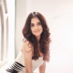Jasleen Royal Instagram - The White Tiger 🐅 📸 @manjotroyal
