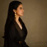 Jasleen Royal Instagram – Go gold ✨
Outfit – @amitaggarwalofficial
Jewellery – @summersomewhereshop
Hmu – @makeupandhairbykanupriya
Photographer – @fotowalah