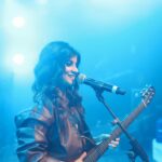 Jasleen Royal Instagram – It was indeed a “Merry” Christmas! 
Thank you Kolkata ❤️🎄

📸 @manjotroyal 
#JasleenRoyal #Live #Tour #Reels