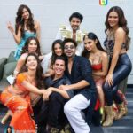 Jasleen Royal Instagram - Repost - @norafatehi THANK YOU ATL we had a BLAST 💥 WHAT A SHOW!!!!!! 🔥🔥 @theentertainerstour @akshaykumar @dishapatani @imouniroy @sonambajwa @aparshakti_khurana @stebinben @zarakhan @jasleenroyal