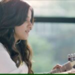 Jasleen Royal Instagram - Looking at me today, would you believe that I used to be shy? But, I was! Music changed all of that for me! I'm so glad to join @asha.bhosle ji in telling you how music gave us new confidence ☺️ Grow your passion for music with the @WhiteHatJr #PerformWithMusic course. Master the guitar or the piano with a personalized curriculum. Book your free trial class today. #WhiteHatJr
