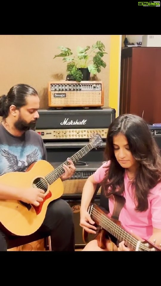 Jasleen Royal Instagram - 100 million plus views on #Ranjha š Can't thank you all enough ⤠#Shershaah @bpraak @anvita_dee @mainhoonromy @azeemdayani @sidmalhotra @kiaraaliaadvani @karanjohar @shabbirboxwalaofficial @dharmamovies @sonymusicindia #vishnuvardhan @sanjuaguiar