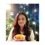 Jasleen Royal Instagram - Love and light ❤ #HappyDiwali #StaySafe