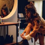 Jasleen Royal Instagram - Mirror mirror on the wall .. who's the royal one in the hall 😋 #RL #DroppingSoon 📷 @federicadelconsole @dcatalent @sonymusicindia
