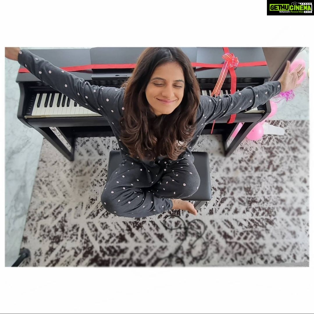 Jasleen Royal Instagram - Blessed mornings! Best birthday gift ever🥰🥰🥰