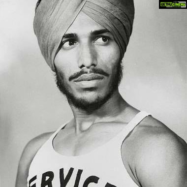 Jasleen Royal Instagram - “History resulted in partition of India and Pakistan but I am #MilkhaSingh, whose childhood was spent in Pakistan and youth was spent in India. Wherever I ran, India and Pakistan both ran with me." Rip 'The Flying Sikh' Hope you and Nirmal Kaur ji rest in eternal peace together.