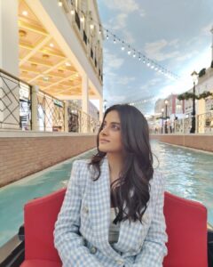 Jasleen Royal Instagram - Mesmerised by the beauty around! 

#DohaDiaries @visitqatar