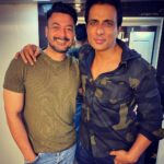 Jisshu Sengupta Instagram - With the #Messiah ❤️ What a fun day at work today... see you soon for more action and laughter... @sonu_sood Ramanaidu Studio Nanakramguda