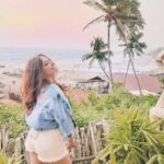 Jiya Shankar Instagram - Forever the girl who will chase sunsets 🤍