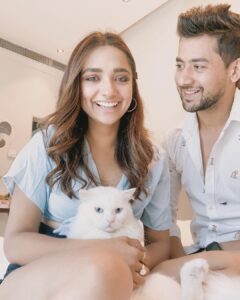 Jiya Shankar Instagram - Ye do baagad bille 🤷🏻‍♀️🤦🏻‍♀️