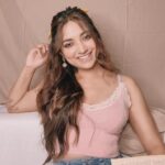 Jiya Shankar Instagram - Smile because you never know who’s falling for it 😉