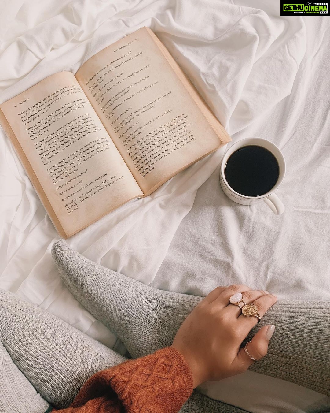 Jiya Shankar Instagram - To a peaceful evening ☕️