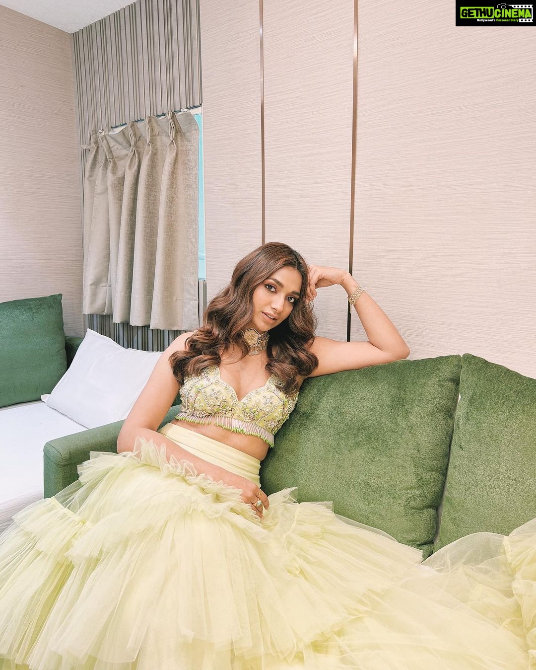Jiya Shankar - 49.7K Likes - Most Liked Instagram Photos