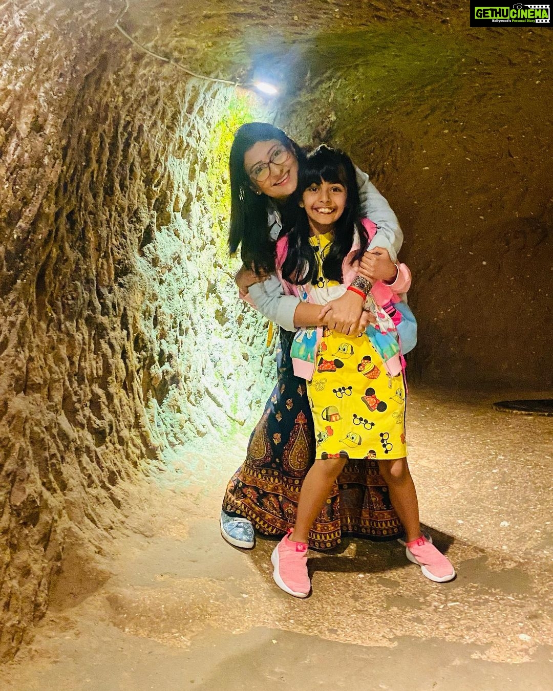 Juhi Parmar Instagram - My travel partner when I travel the world with you by my side, when I see the world through your eyes it all looks different- more vibrant, more colourful, more positive and just so beautiful! #travel #travelphotography #throwback #throwbackmemories #love