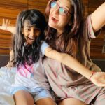Juhi Parmar Instagram - This Sunday pampering for me is a detox from everything else and just spending time with my little Ginni! So have fun, rest, leave the daily routine and enjoy with your people….for me nothing like being with her as time flies and nothing else matters!! While this photo is a #throwback from one of our recent holidays, the fun captured will always only increase…. #sundaypampering #fun #love #laughter #live #happy #throwback #throwbackmemories