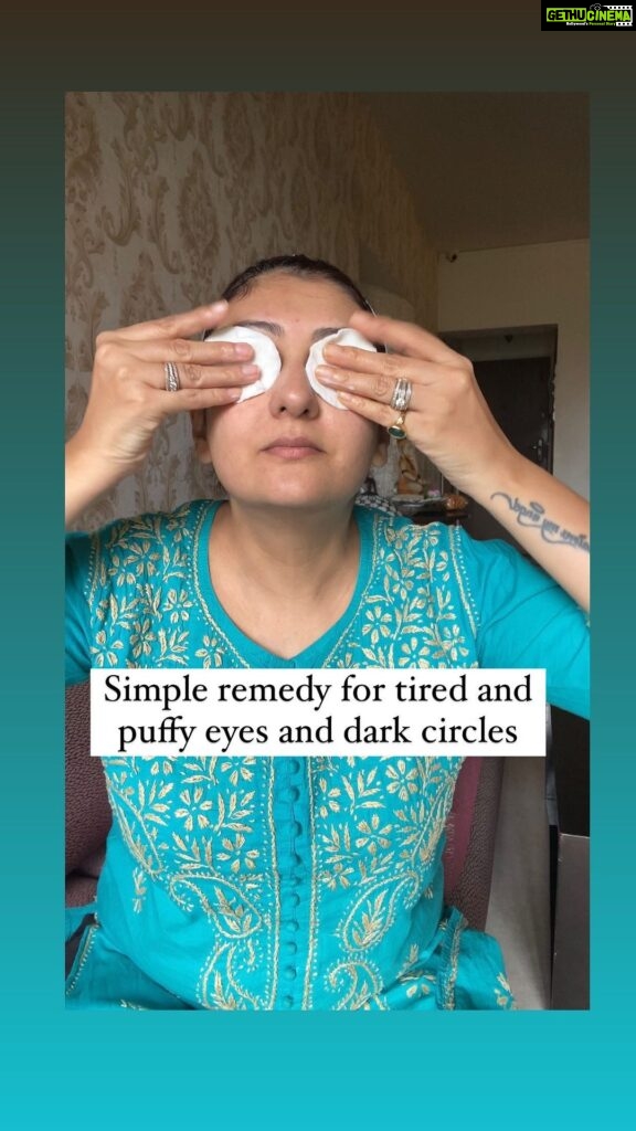 Juhi Parmar Instagram - Under eyes is something most of us complain about as they give away the lack of sleep or exhaustion. So this Sunday pamper yourself along with reducing the puffiness under your eyes, giving your face the perfect glow with simple ingredients like aloe Vera and milk. Try it out and let me know how it goes…… #homeremedies #gharelunuskhe #naturalremedies #naturalskincare #organicskincare #organicsecretswithjuhi #sundaypampering #reels #reel #reelitfeelit #reelinstagram #reelsvideo #reelkarofeelkaro