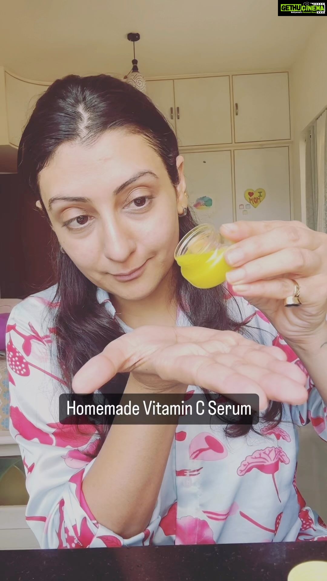 Juhi Parmar Instagram - My Sunday is starting the vitamin C pampering for my skin. As the weather changes it, our skin goes for a toss but this Sunday I’m back with pampering and giving myself the best required, with orange peel and ingredients readily avaliable! So have a happy Sunday and let me know how your pampering session was ❤️ #natural #organic #naturalbeauty #naturalskincare #organicskincare #selfcare #sunday #sundaypampering #homemade #reels #reel #reelitfeelit #reelsvideo #reelkarofeelkaro #reelsinstagram