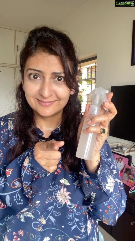 Juhi Parmar Instagram - Who knew that our kitchen had such magical ingredients for our skin. So now every time you soak rice for a meal, remember the water has some fabulous magic for your skin. Pamper your skin this Sunday and watch it glow through the weekdays…. #HappySunday #SundayPampering #OrganicWithJuhi #RiceWater #SkinGlowHack #FeelItReelIt #FeelKaroReelKaro