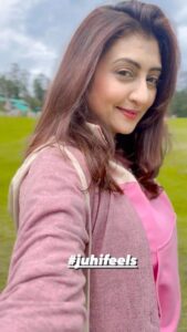 Juhi Parmar Instagram - The 3 words "I Love You" and how they can change life and our perspective..... 
#selflove #selfrespect #selflovequotes #juhifeels #ifIcanyoucan #motivationalquotes #motivation #inspire #inspirationalquotes #inspirational #inspiration #reels #reelsinstagram #reels ##reelsvideo