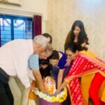 Juhi Parmar Instagram - Bappa every year you come and every year you go leaving so much love and positivity but truly letting you go is never easy! Visarjan day was postponed this year because Samairra didn’t want Bappa to leave so soon but the time had to come to let you go.....With a promise that you will be back soon next year! Agle Varas Tu Jaldi Aaa.....#GanpatiBappaMorya #GanpatiOnReels #GanpatiVisarjan #EcofriendlyGanpati #reels #reel #reelsinstagram #reelsvideo #reelsindia #reelitfeelit