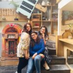 Juhi Parmar Instagram - Happy birthday sweetiepie.. stay your vibrant self always and keep spreading your infectious spark everywhere you go. Have a super duper fab year ahead.. lots of love to you ❤️❤️❤️❤️ Posted @withregram • @iyer_lakshmi Chilling with my lovely girlfriends and chitchatting nonstop @radharajpalyadav @juhiparmar thank you for making my birthday so special. Love you guys 😜🥰😊😍❤️ #birthday #happybirthday #love #party #cake #birthdaycake #birthdaygirl #wedding #birthdayparty #happy #anniversary #gift #instagood #celebration #family #photography #birthdayboy #friendship #friends #love #friendshipgoals #instagood #instagram #bestfriends #friendsforever