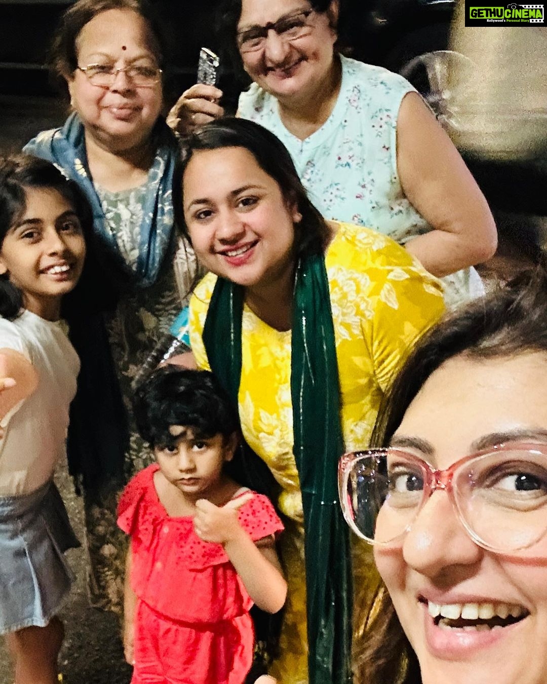 Juhi Parmar Instagram - When family is in town, you turn into a guide as well as a tourist in your city! From restaurants to holy places to the beach.. everything covered in one day. These memories are truly special as we spend quality time together, catch up on childhood memories and conversations which can go on and on forever.... #familytime #family #familylove #love #familia #together