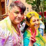 Juhi Parmar Instagram – Holi spent well with friends like family..
Happy Holi everyone🌈🧡💚❤️💜💛
#happyholi #holi #happy #festive #fun #friends