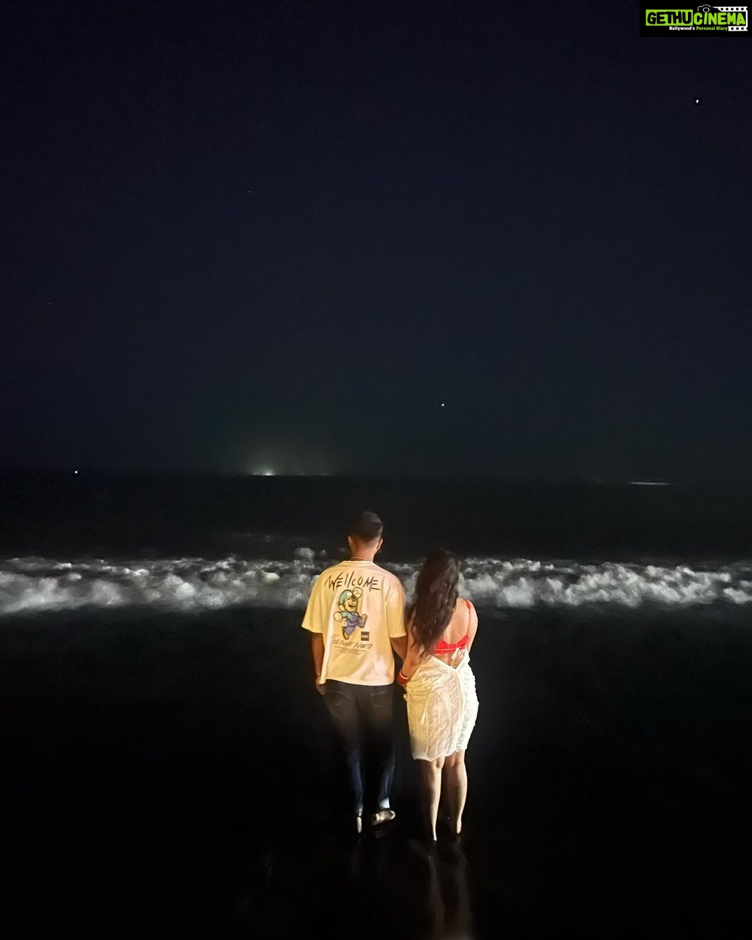 Kanika Mann Instagram - A night in goa โค๏ธ 1 - feet after walking on a beach with overthinking mind ๐ 2 - feeling the breeze while flexing my calves 3 - trying to look cute with wide smile and hot bum 4- was asking Abhijeet how he is feeling after his frst ride in goa ๐ 5- Abhijeet showing his abs which I couldnโt see with my naked eye ๐๏ธ 6 - we 2 with our jeeji ๐ 7 - Moon and Venus 8 - @sanaadhattofficial ๐คโค๏ธ 9 - pretty me ๐คฉ