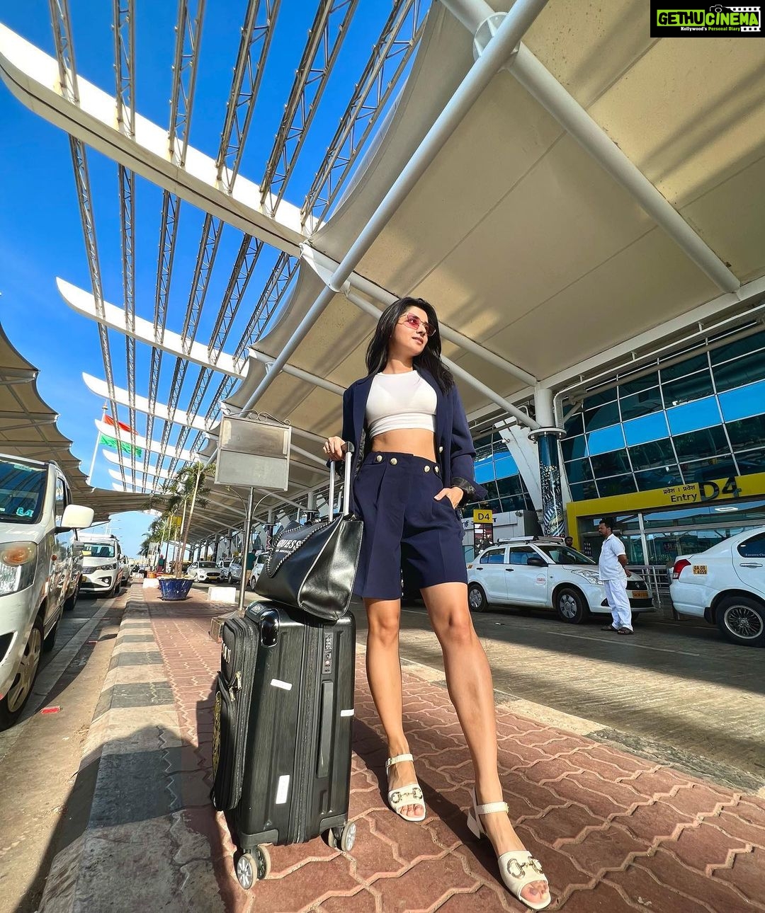 Kanika Mann Instagram - Ye photo me bht sara nasha hai 😋🤭