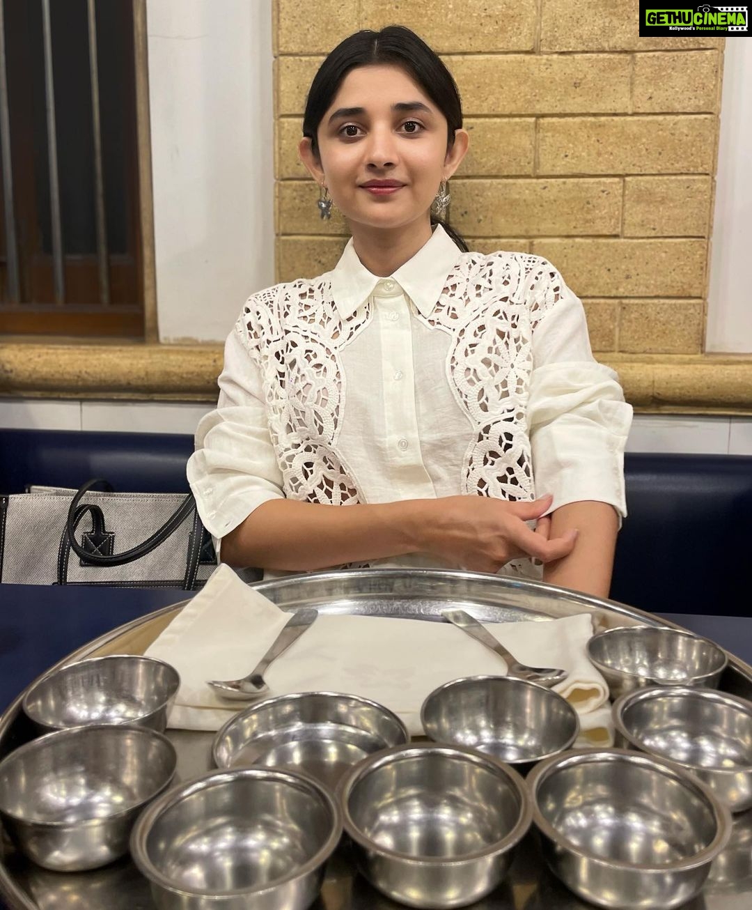 Kanika Mann Instagram - Ek toh tension me khaya Bht jaata hai 😋