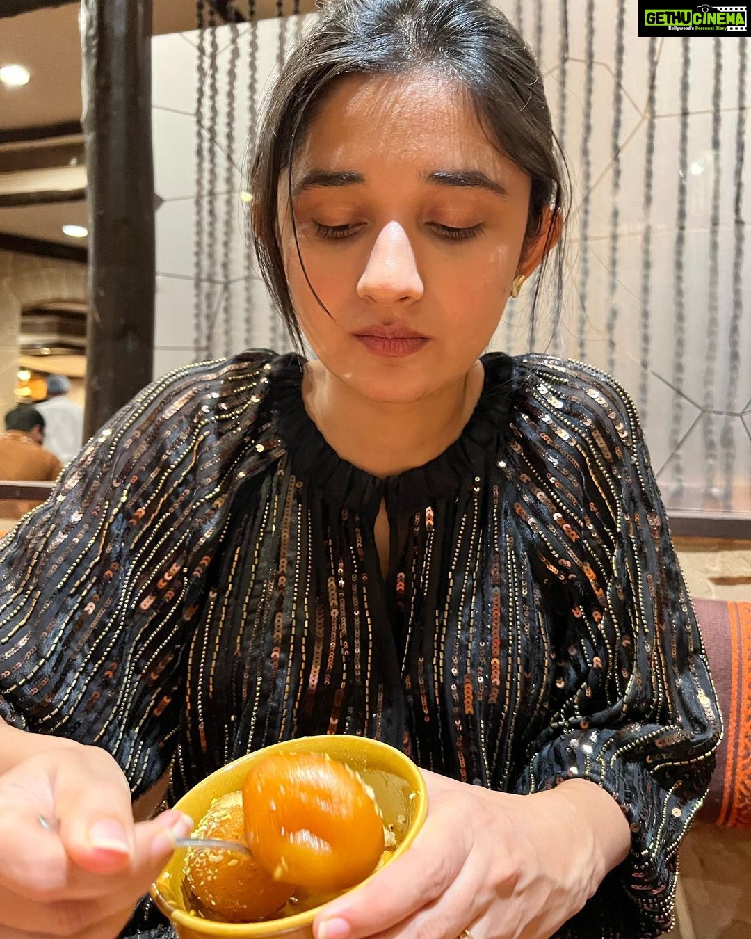 Kanika Mann Instagram - A Dinner story of Maa -Beti ✨💕