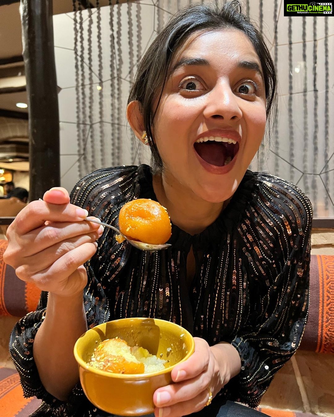 Kanika Mann Instagram - A Dinner story of Maa -Beti ✨💕