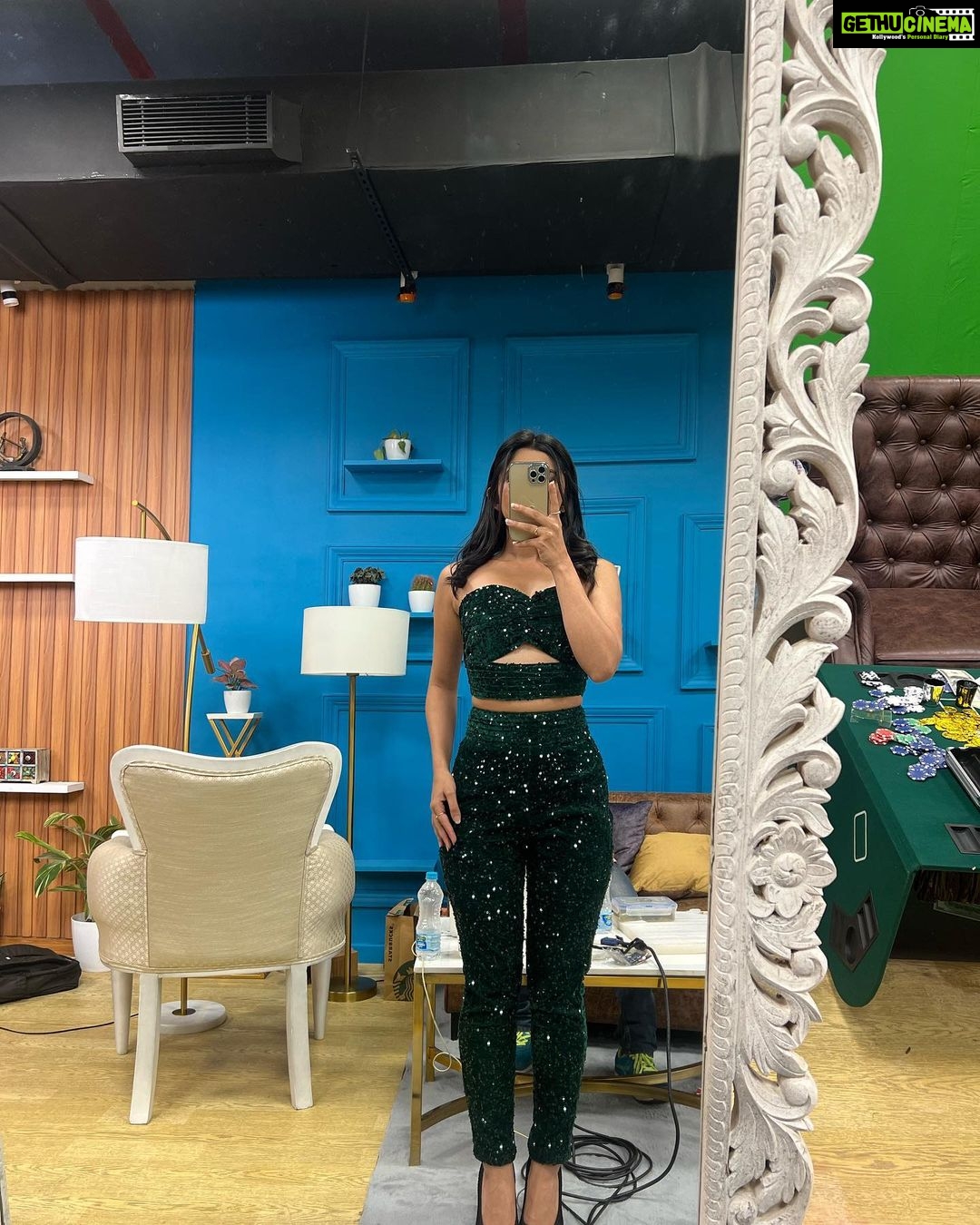 Kanika Mann Instagram - Again dumping dump 🤭 Pichli post delete krdi insta ne Mail aaaya khte too hot to keep 😏