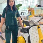 Kanika Mann Instagram - Appreciation post for @shalinirathodofficial 🖤 My go to designer for all my airport looks🖤 Styled by - @littlespiffysoul @poojadargad_25_ PR team - @thespiffytribe