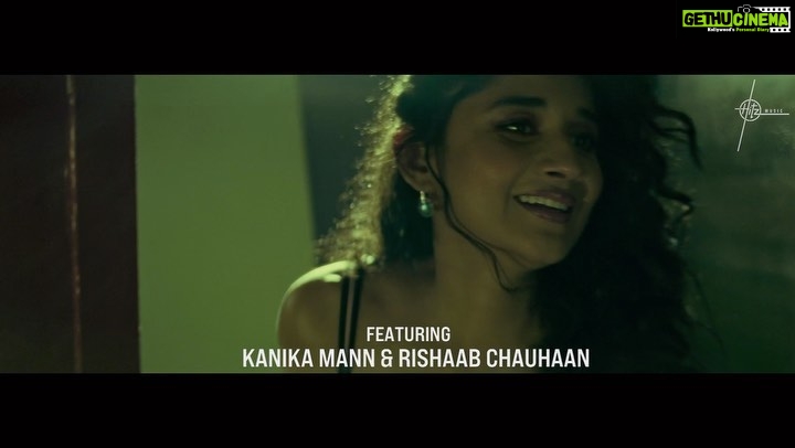 Kanika Mann Instagram - Trust in love if broken, leaves your life in shackles 💔 #Zaalima teaser out now! Song out tomorrow only on @hitz.music.official! @officialkanikamann @rishaabchauhaan @deepmoneyoffical @iamroohkaar @paras_onthestage @vinod.bhanushali @rumifiedritika @deeksha_bajaj
