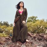 Kanika Mann Instagram - Styled by: @styleitupbyaashna Shot by: @yngtj Outfit: @raasabysakshi Makeup & Hair: @celebsmakeupbysejal @makeoverbysejalthakkar Photo Assistant: @dhruwang9 @bunty_acharya #kanikamann #styleitupbyaashna