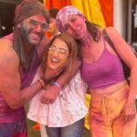 Karanvir Bohra Instagram - #Happyholi people! ❤️🧡💛💚💙 Time passes by so quickly.. we keep meaning to meet up with friends but it doesn't happen.. we all get so busy in our day-to-day lives.. especially those of us who have children! But Holi is a special day.. a day we always make time to celebrate with the people we love.. 😊 @lokhandeankita @jainvick @ektarkapoor @lostboyjourney @praneeth_kumarrrr @srishtyrode24 #karanvirbohra #teejaysidhu #myholi2023