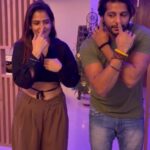 Karanvir Bohra Instagram - Iss baar #patchka mat karna @riya_kishanchandani 😂😂😂 📸 @s_bilal24